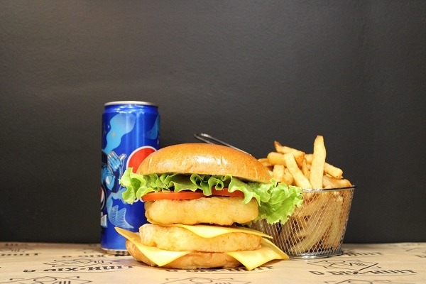 MENU FISH AND CHIPS